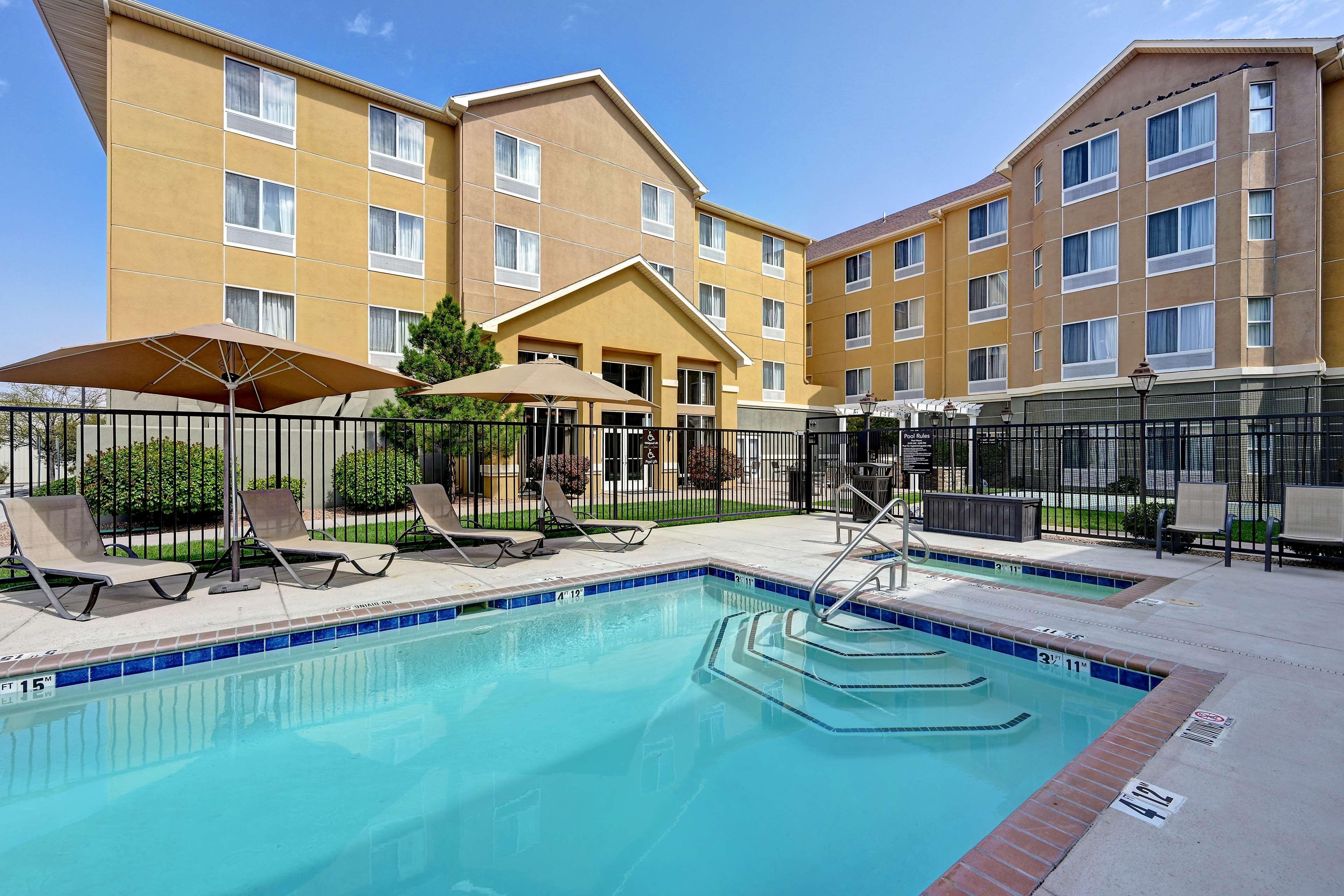 Homewood Suites By Hilton Albuquerque Airport Bagian luar foto